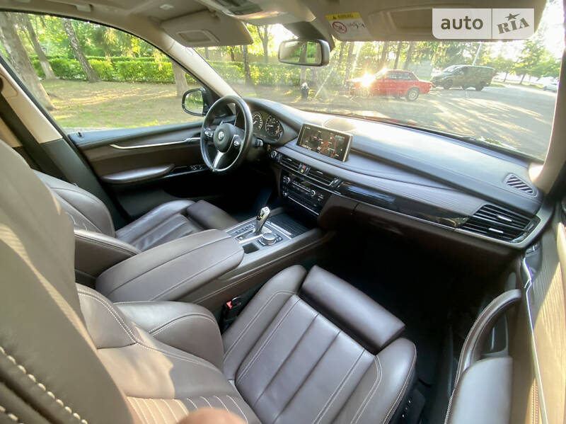 Внедорожник / Кроссовер BMW X5 2014 в Черновцах