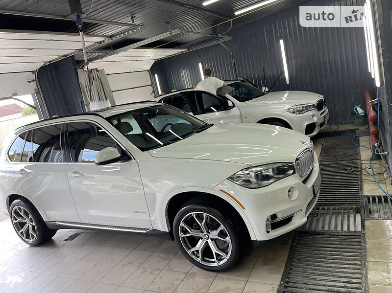 Внедорожник / Кроссовер BMW X5 2014 в 