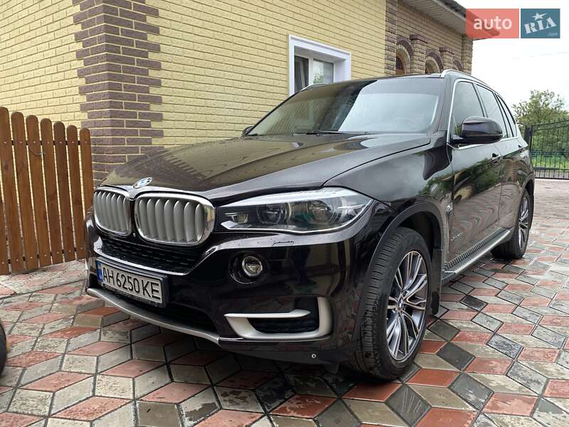 Позашляховик / Кросовер BMW X5 2014 в Дніпрі