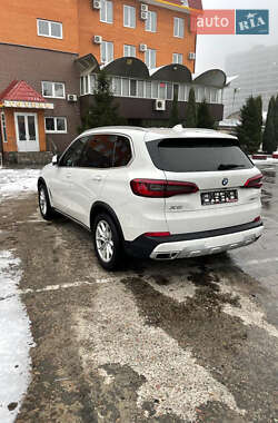 Внедорожник / Кроссовер BMW X5 2018 в 