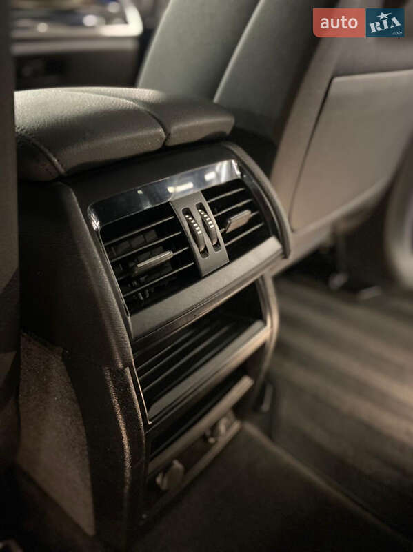 Позашляховик / Кросовер BMW X5 2016 в Рівному