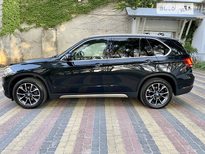 Внедорожник / Кроссовер BMW X5 2014 в Черновцах