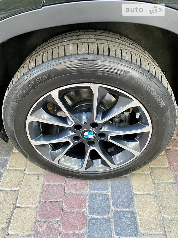 Внедорожник / Кроссовер BMW X5 2014 в Черновцах