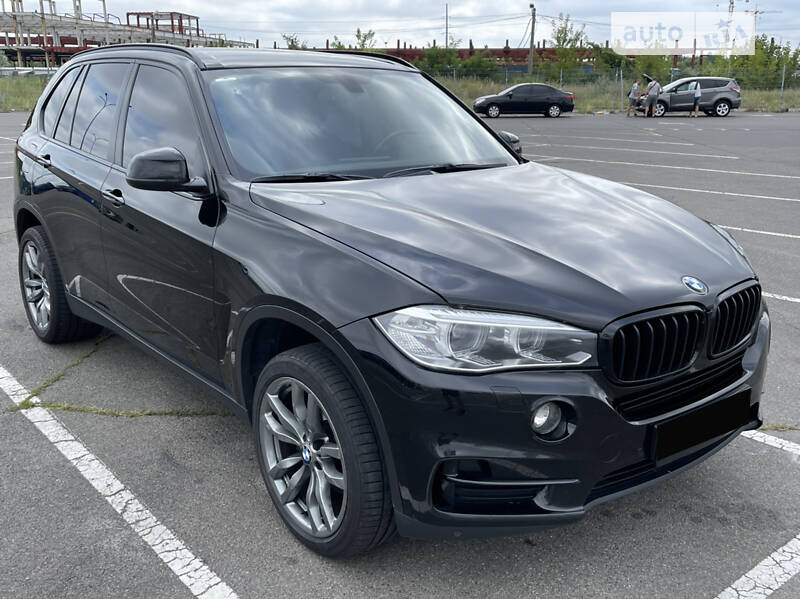 Внедорожник / Кроссовер BMW X5 2015 в Киеве