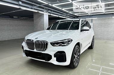 Позашляховик / Кросовер BMW X5 2022 в 