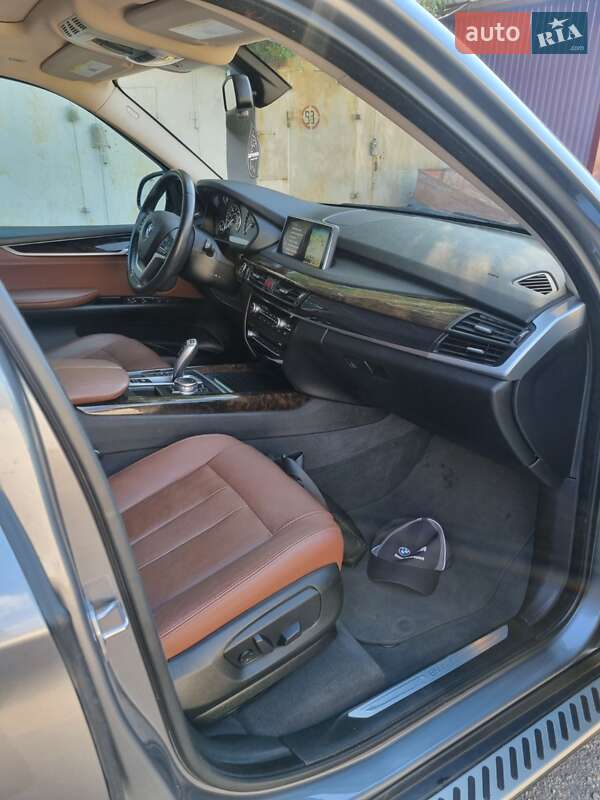 Позашляховик / Кросовер BMW X5 2015 в Черкасах