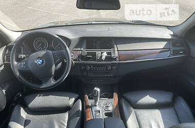 Внедорожник / Кроссовер BMW X5 2010 в Ровно