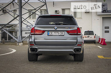 Внедорожник / Кроссовер BMW X5 2015 в Черновцах