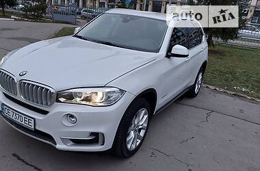 Позашляховик / Кросовер BMW X5 2015 в Чернівцях