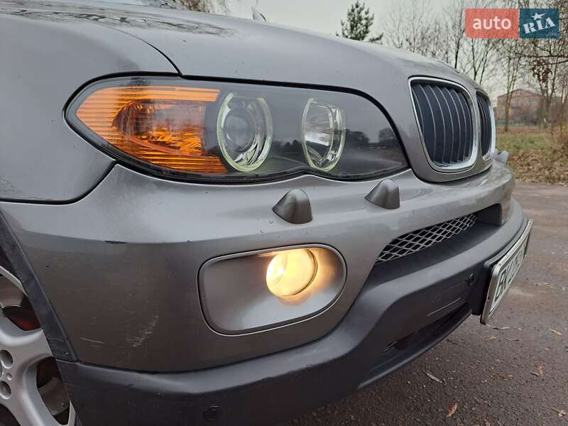 Внедорожник / Кроссовер BMW X5 2004 в Ровно