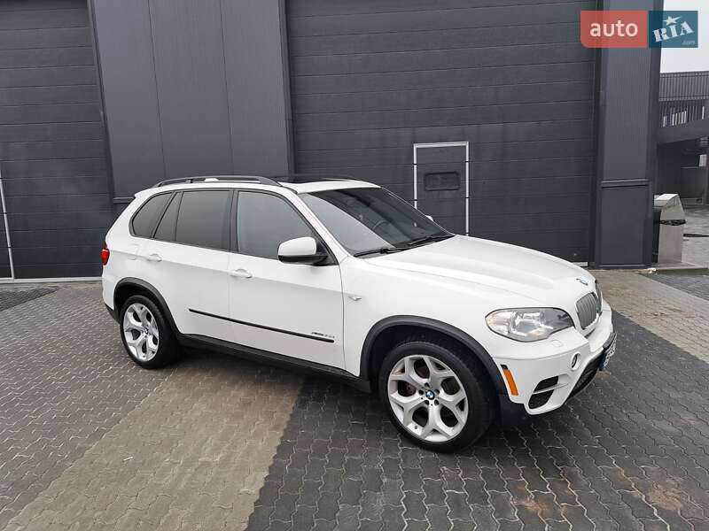 Внедорожник / Кроссовер BMW X5 2011 в Ужгороде