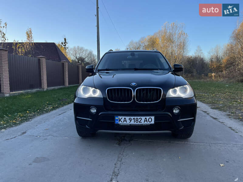 Внедорожник / Кроссовер BMW X5 2011 в Киеве