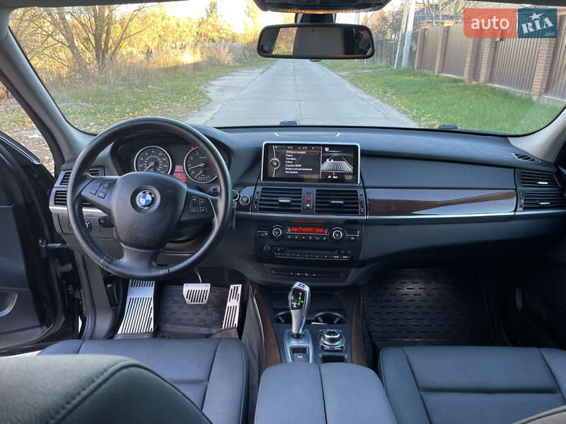 Внедорожник / Кроссовер BMW X5 2011 в Киеве