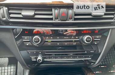 Позашляховик / Кросовер BMW X5 2015 в 
