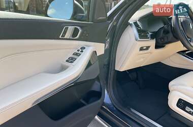 Внедорожник / Кроссовер BMW X5 2021 в Киеве