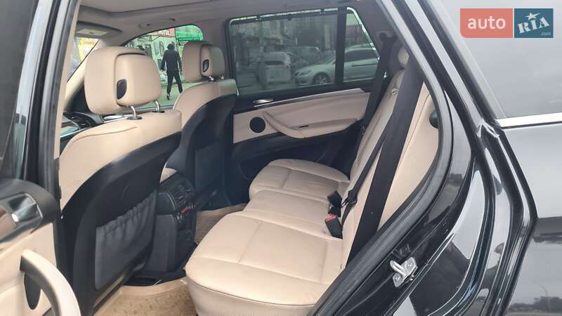 Внедорожник / Кроссовер BMW X5 2013 в Киеве