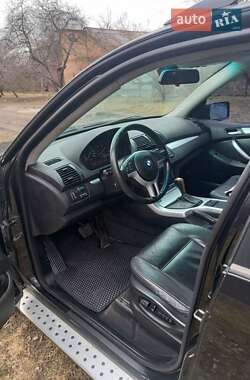 Внедорожник / Кроссовер BMW X5 2000 в 