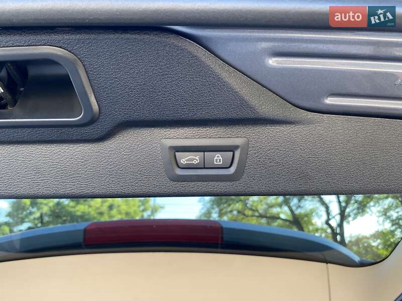 Внедорожник / Кроссовер BMW X5 2015 в Киеве