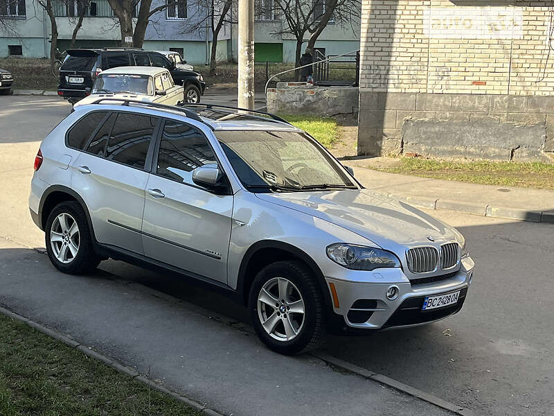 Внедорожник / Кроссовер BMW X5 2010 в Стрые