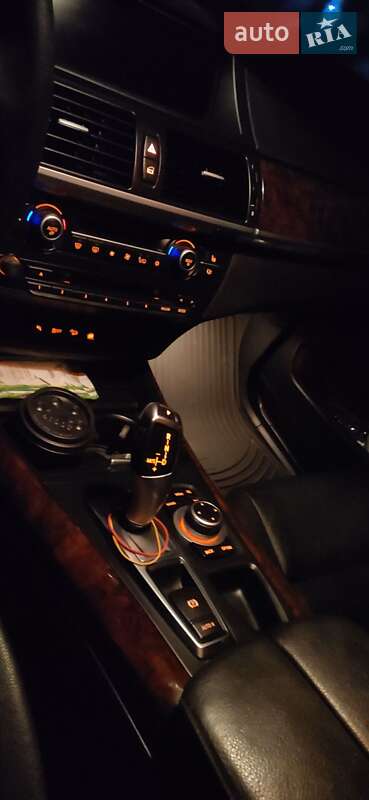 Внедорожник / Кроссовер BMW X5 2010 в Львове
