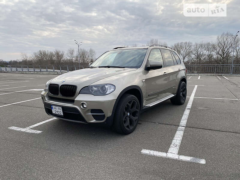 Внедорожник / Кроссовер BMW X5 2010 в Киеве