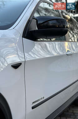 Внедорожник / Кроссовер BMW X5 2011 в 