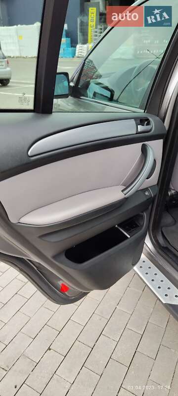 Внедорожник / Кроссовер BMW X5 2005 в Первомайске