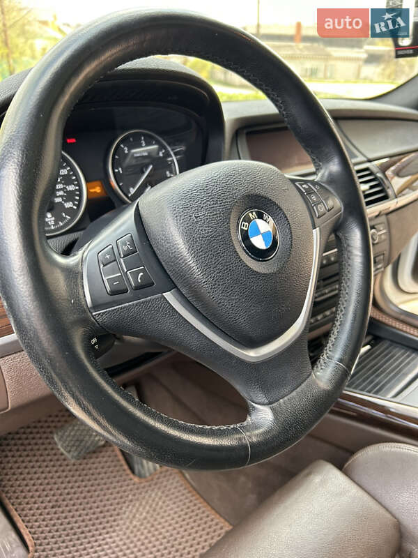 Внедорожник / Кроссовер BMW X5 2011 в Умани