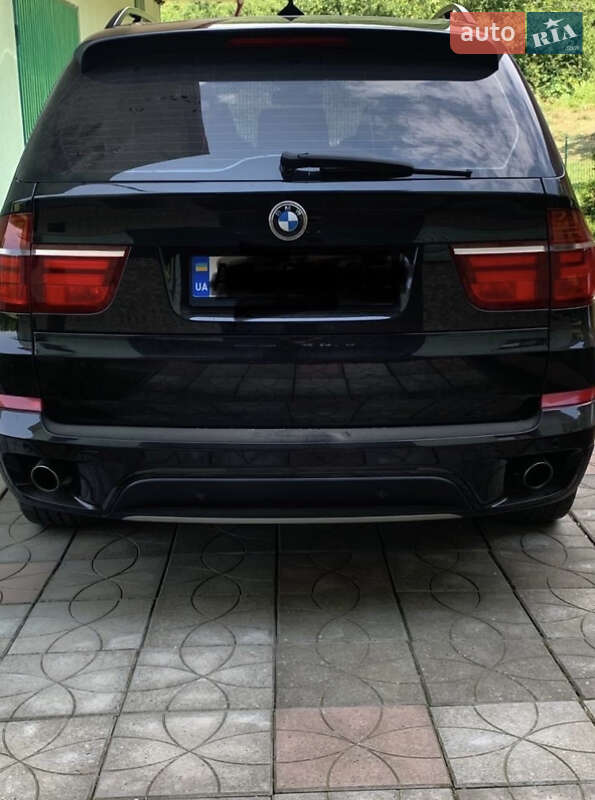 Позашляховик / Кросовер BMW X5 2011 в Ужгороді