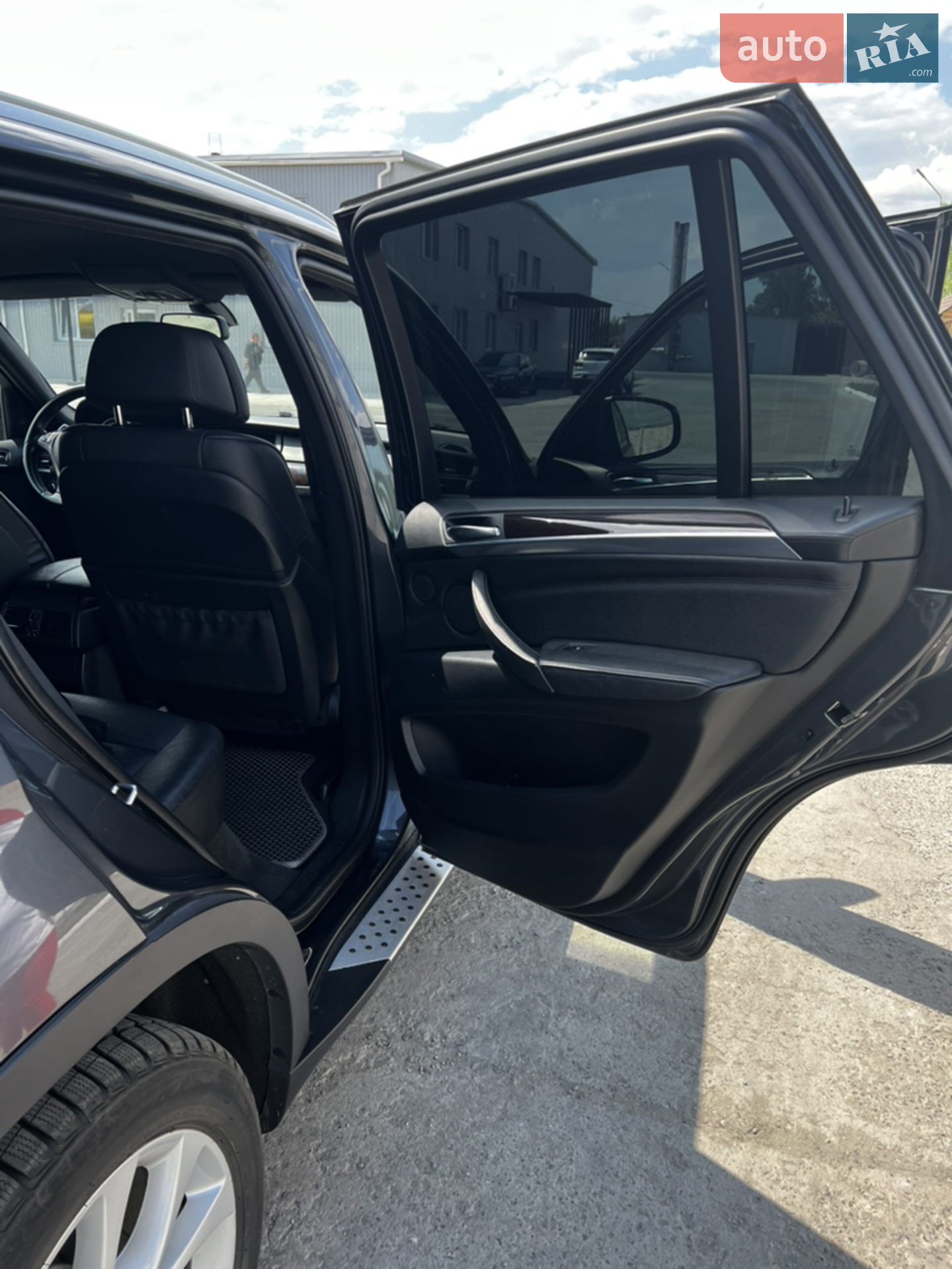 2010 BMW X5 - мініатюра 9