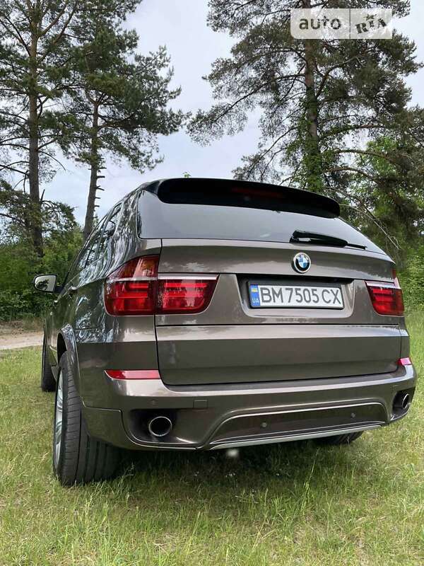 Позашляховик / Кросовер BMW X5 2011 в Сумах