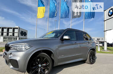 Позашляховик / Кросовер BMW X5 2017 в 