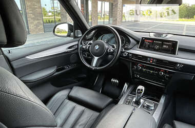 Позашляховик / Кросовер BMW X5 2017 в 
