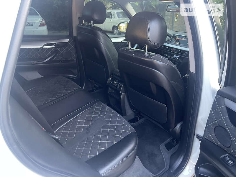 Внедорожник / Кроссовер BMW X5 2016 в Киеве