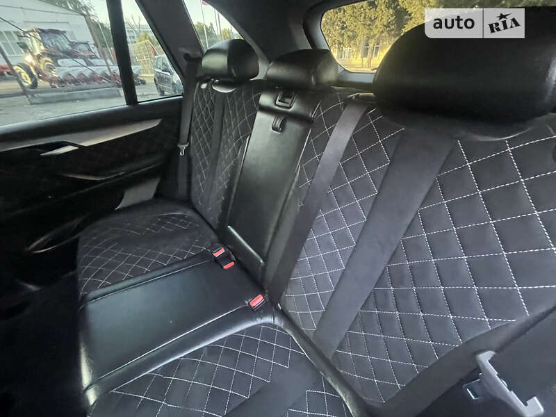 Внедорожник / Кроссовер BMW X5 2016 в Киеве