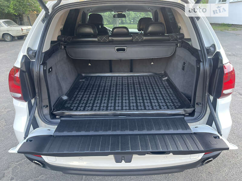 Внедорожник / Кроссовер BMW X5 2016 в Киеве