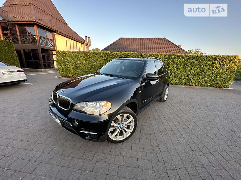 Позашляховик / Кросовер BMW X5 2011 в Стрию