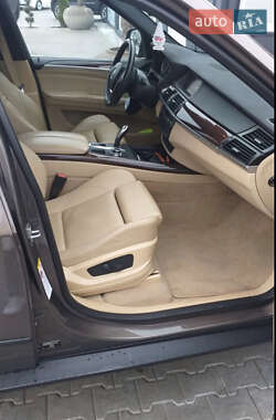 Внедорожник / Кроссовер BMW X5 2011 в 
