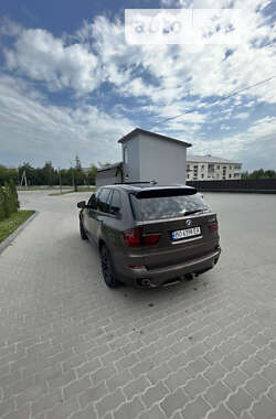 Внедорожник / Кроссовер BMW X5 2010 в Гусятине