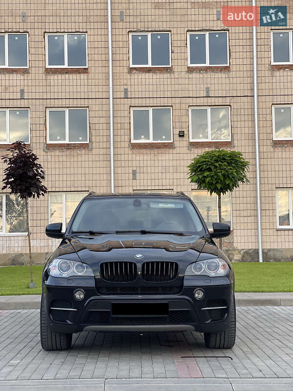 Внедорожник / Кроссовер BMW X5 2011 в Луцке