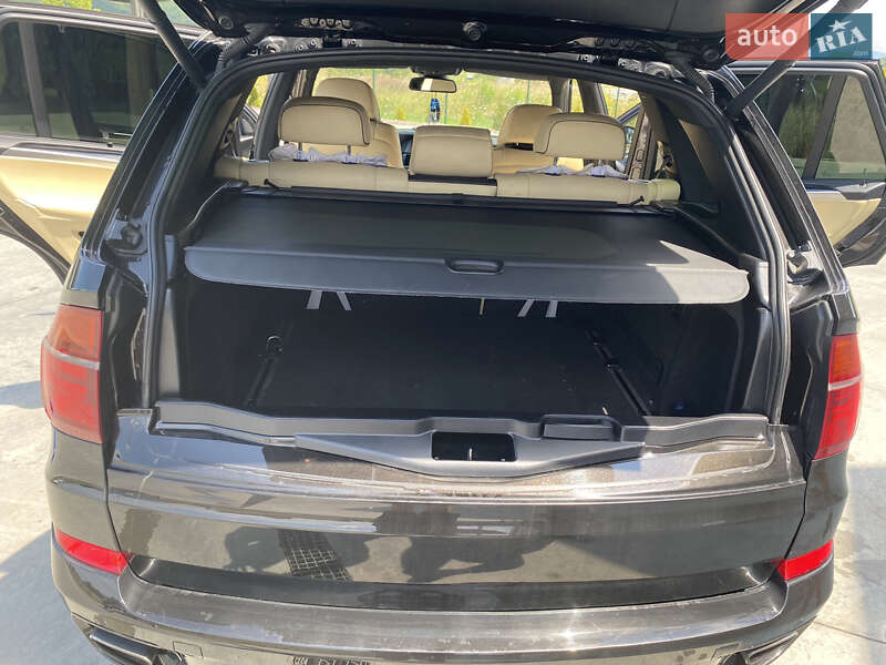 Позашляховик / Кросовер BMW X5 2012 в Львові