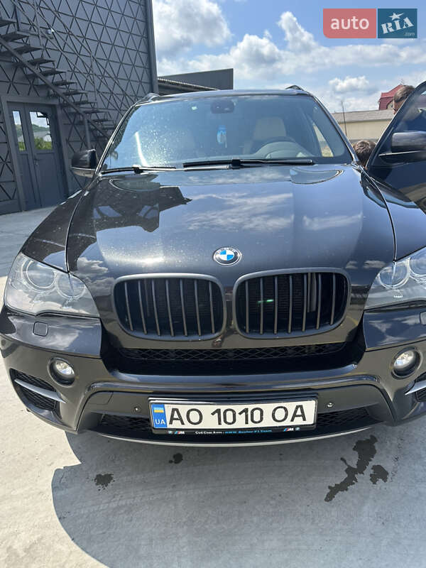 Позашляховик / Кросовер BMW X5 2012 в Львові