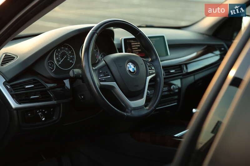 Внедорожник / Кроссовер BMW X5 2015 в Львове