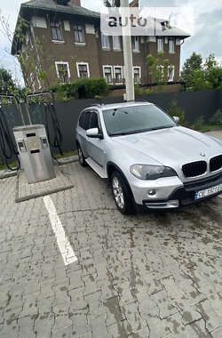 Позашляховик / Кросовер BMW X5 2010 в Чернівцях