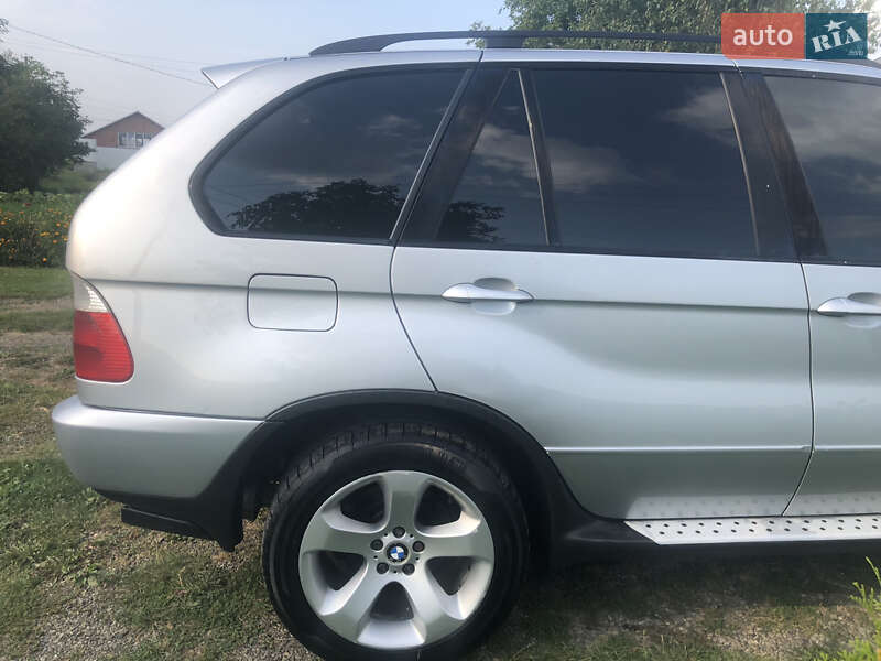 Внедорожник / Кроссовер BMW X5 2002 в Черновцах