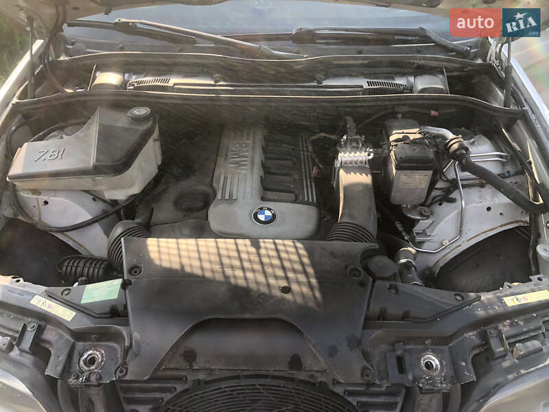 Внедорожник / Кроссовер BMW X5 2002 в Черновцах