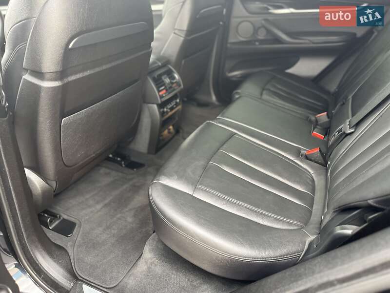 Внедорожник / Кроссовер BMW X5 2014 в Измаиле