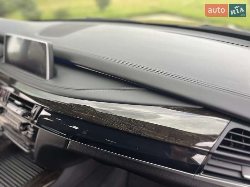 Внедорожник / Кроссовер BMW X5 2014 в Измаиле