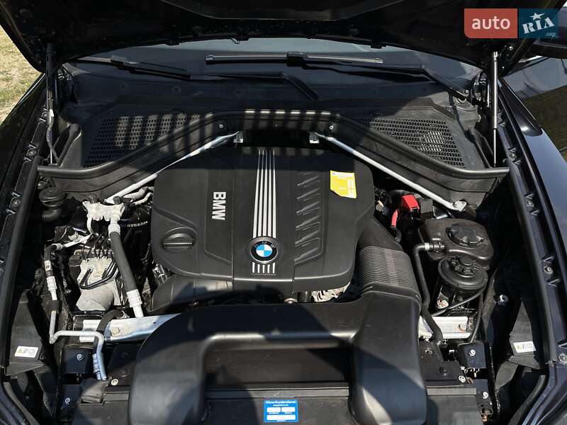 Внедорожник / Кроссовер BMW X5 2012 в Черновцах