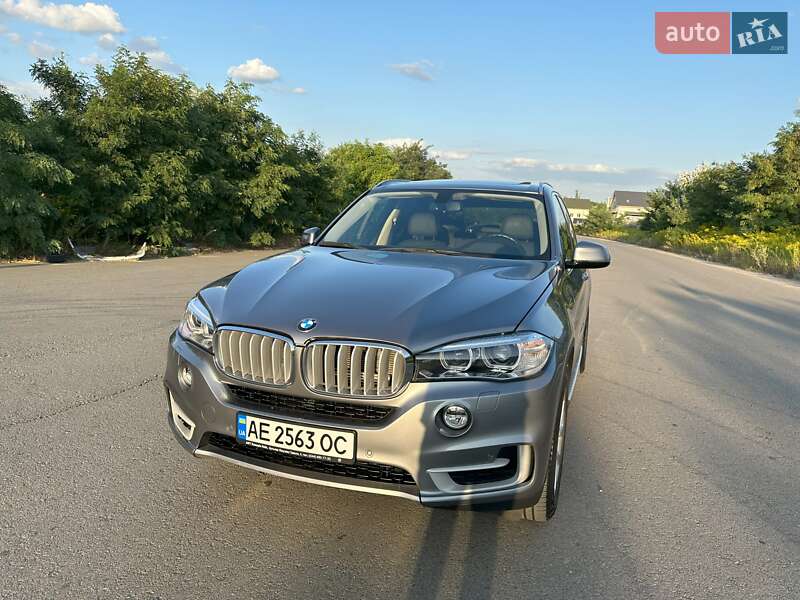 Внедорожник / Кроссовер BMW X5 2015 в Киеве